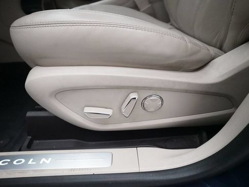 Used 2019 Lincoln MKC Reserve w/ Canadian Touring Package AWD/4WD image 30