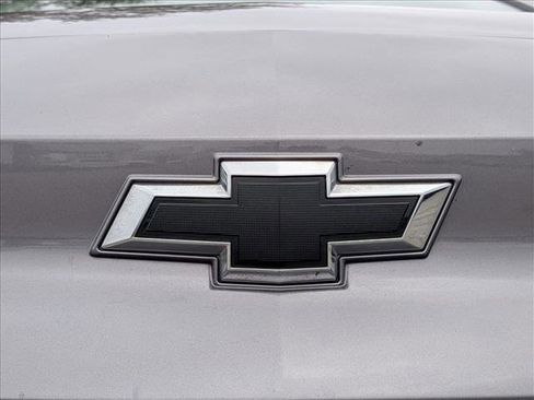 Certified 2022 Chevrolet Bolt EUV LT w/ Convenience Package image 23