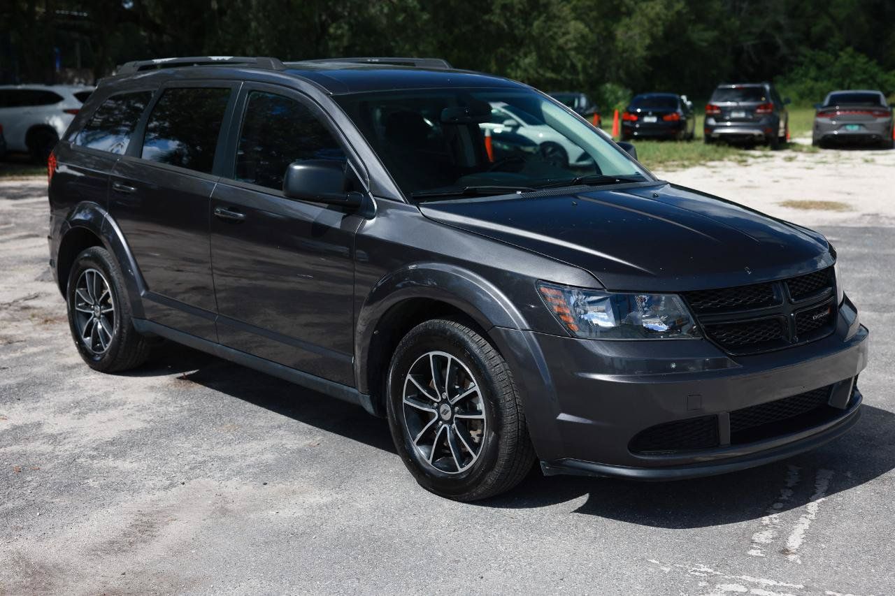 Used 2018 Dodge Journey SE w/ Connectivity Group FWD image 15