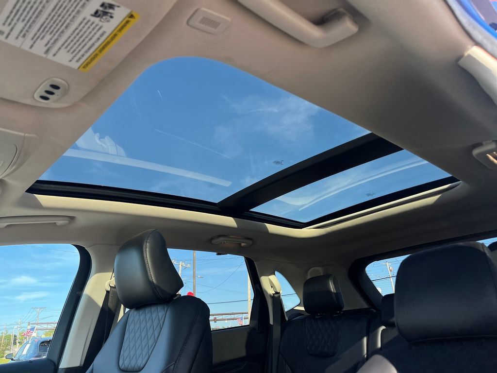 Used 2024 Ford Edge Titanium AWD/4WD image 28