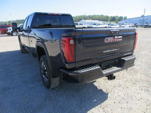 New 2026 GMC Sierra 3500 Denali w/ Denali Reserve Package AWD/4WD image 9