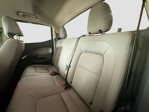 Used 2017 GMC Canyon 2WD Crew Cab w/ Convenience Package image 22