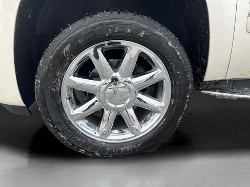 Used 2013 GMC Yukon Denali image 5