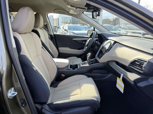 Used 2025 Subaru Outback Premium w/ Popular Package #1A image 12