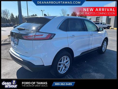 Certified 2024 Ford Edge SEL w/ Convenience Package image 3