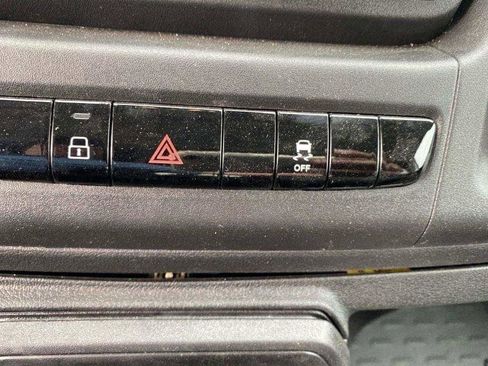 Used 2025 RAM ProMaster 1500 w/ Quick Order Package 22G SLT image 13