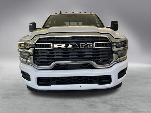 Used 2026 RAM 3500 Tradesman AWD/4WD image 12