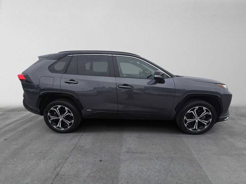 Certified 2025 Toyota RAV4 XSE AWD/4WD image 2