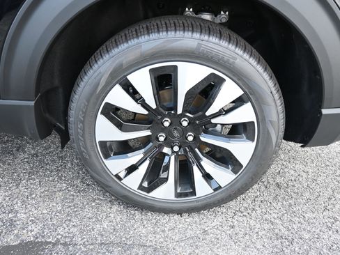 New 2026 Ford Explorer Platinum w/ LUX Leather Package AWD/4WD image 14