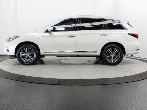 Used 2017 INFINITI QX60 AWD w/ Premium Package image 8