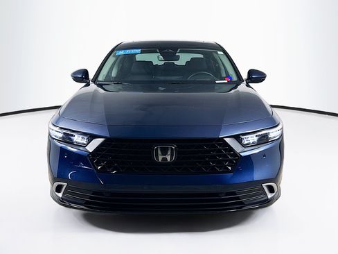 Used 2025 Honda Accord Touring image 3
