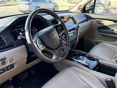 Used 2022 Honda Pilot Elite image 12