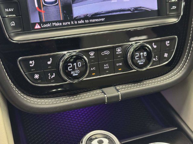Used 2020 Bentley Bentayga AWD/4WD image 44