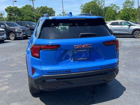 Used 2025 GMC Terrain Elevation w/ Black Edition AWD/4WD image 4