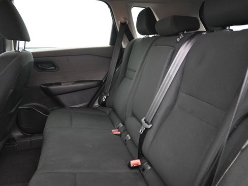 Used 2023 Nissan Rogue S AWD/4WD image 22