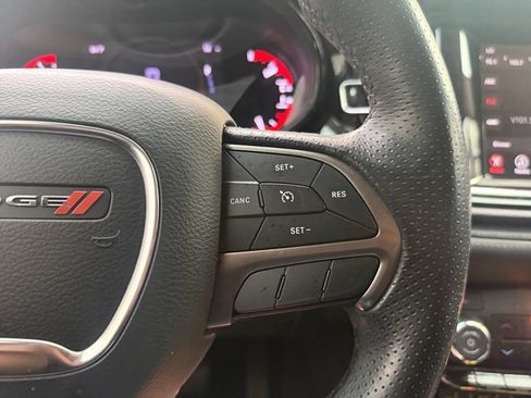 Used 2021 Dodge Durango SXT w/ 3rd Row Seating Group RWD image 22