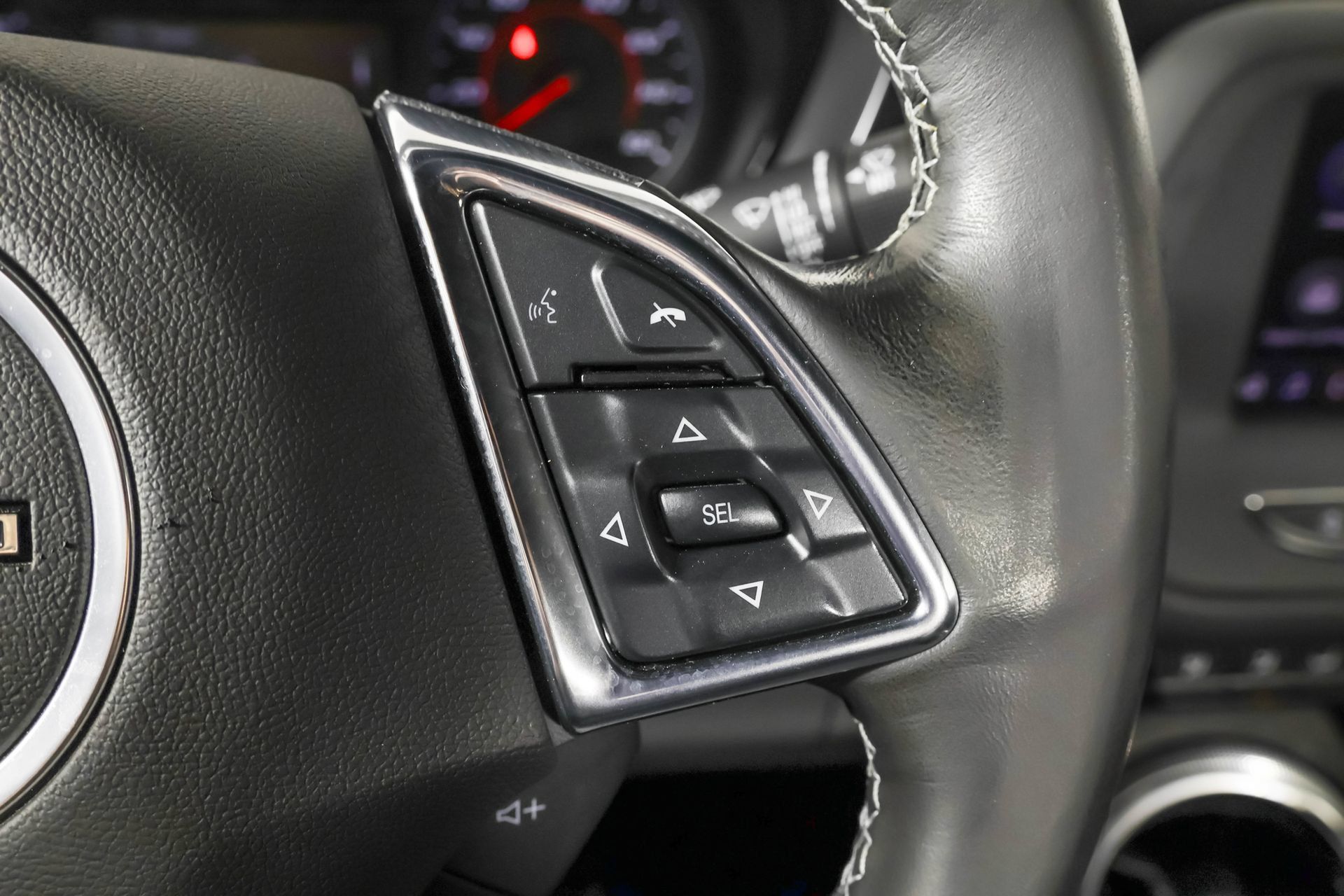 Used 2023 Chevrolet Camaro LT RWD image 26