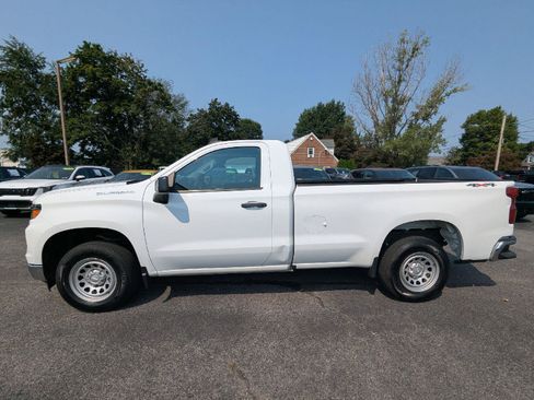 Used 2022 Chevrolet Silverado 1500 W/T w/ WT Value Package AWD/4WD image 4