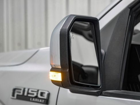 Used 2018 Ford F150 Lariat image 40