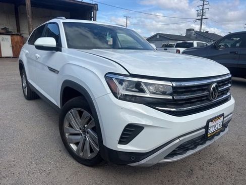 Used 2021 Volkswagen Atlas Cross Sport SE w/ Panoramic Sunroof Package AWD/4WD image 3