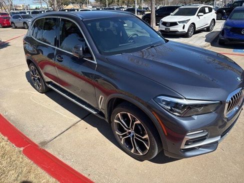 Used 2019 BMW X5 xDrive40i w/ Premium Package 2 image 1