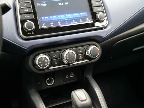 Used 2024 Nissan Versa SV image 29