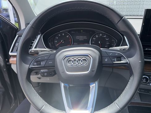 Used 2023 Audi Q5 2.0T Premium w/ Convenience Package AWD/4WD image 16