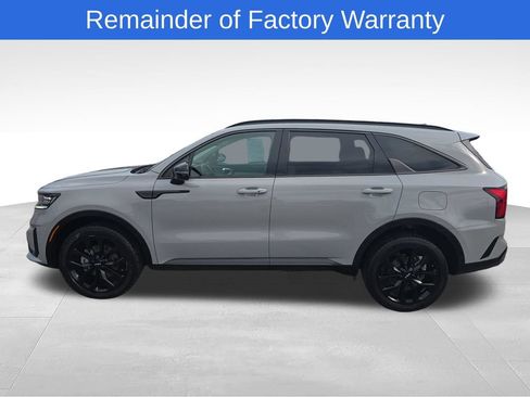 Used 2022 Kia Sorento SX AWD/4WD image 2