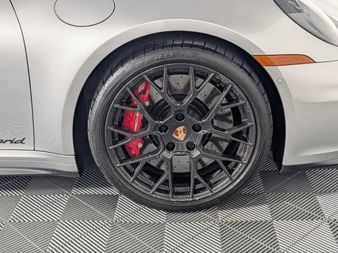 Certified 2026 Porsche 911 Targa 4 GTS AWD/4WD image 14
