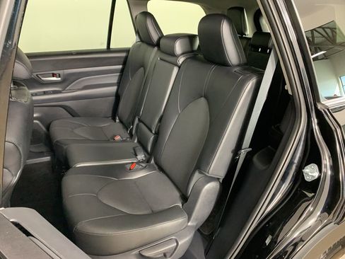 Used 2024 Toyota Grand Highlander AWD Hybrid image 33