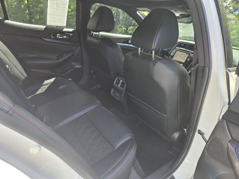 Used 2023 Nissan Maxima SR w/ Sport Mat Group FWD image 27