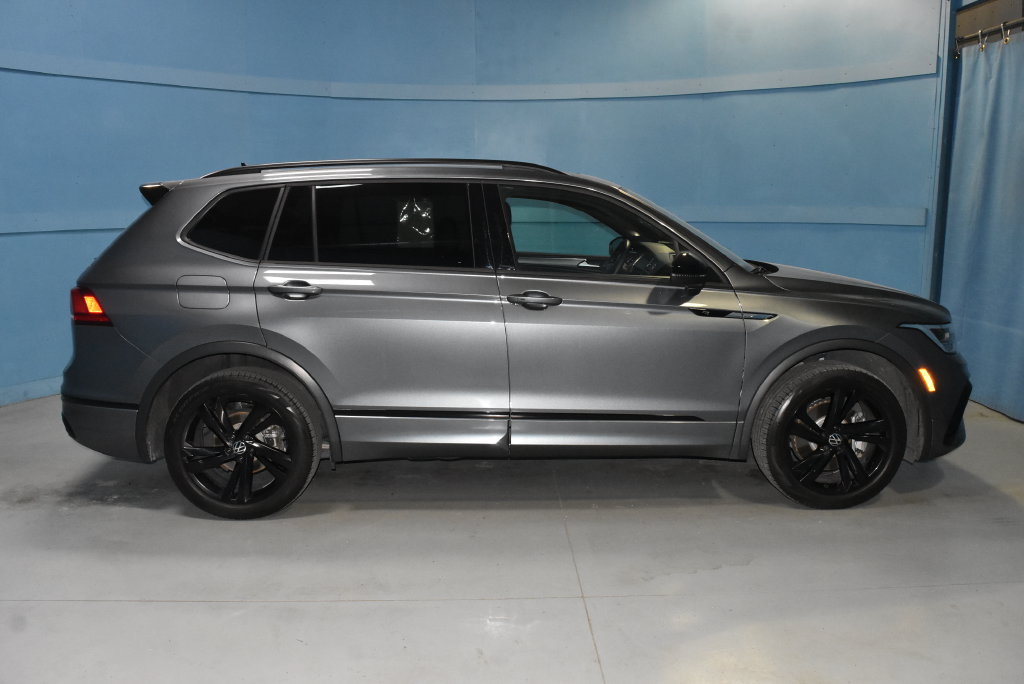 Used 2024 Volkswagen Tiguan SE R-Line AWD/4WD image 23