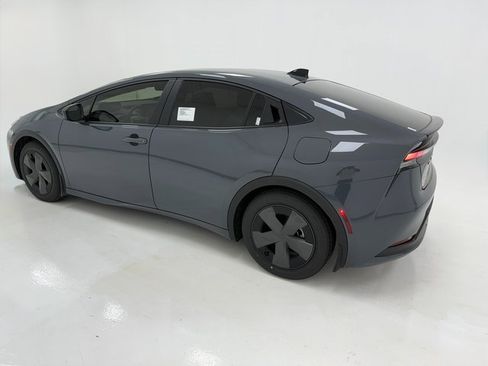 New 2026 Toyota Prius SE image 37