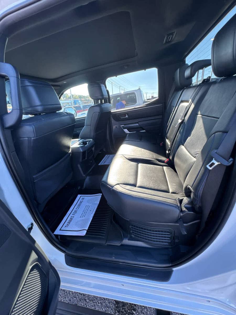 Used 2024 Toyota Tundra Platinum AWD/4WD image 30