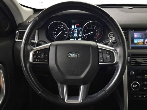 Used 2019 Land Rover Discovery Sport HSE AWD/4WD image 18