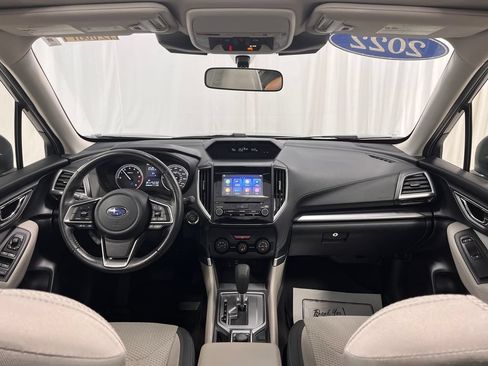 Used 2022 Subaru Forester Premium AWD/4WD image 2
