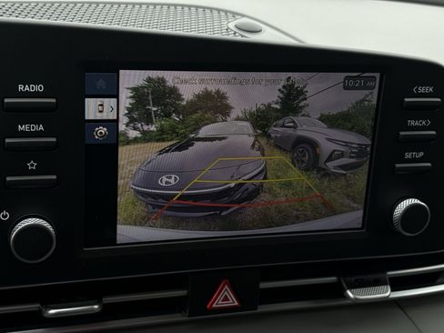 New 2026 Hyundai Elantra SE FWD image 19