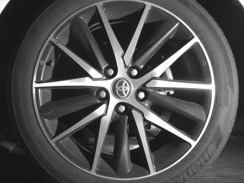 Certified 2023 Toyota Camry SE image 13