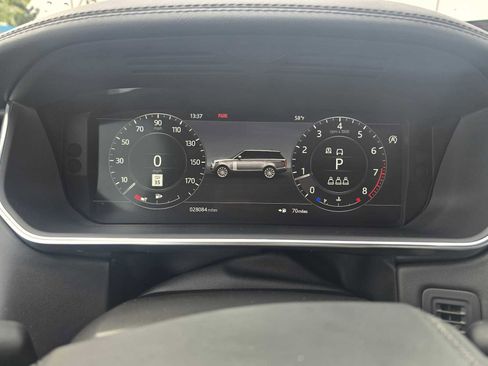 Used 2020 Land Rover Range Rover Long Wheelbase HSE image 28