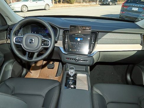 New 2026 Volvo XC90 B6 Plus w/ Protection Package Premier image 24