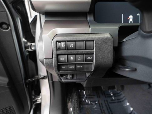 Certified 2025 Toyota Tacoma TRD Off-Road w/ TRD Off Road Premium Package image 11