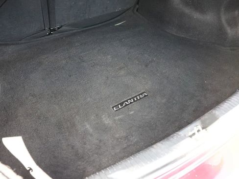 Used 2015 Hyundai Elantra SE FWD image 15