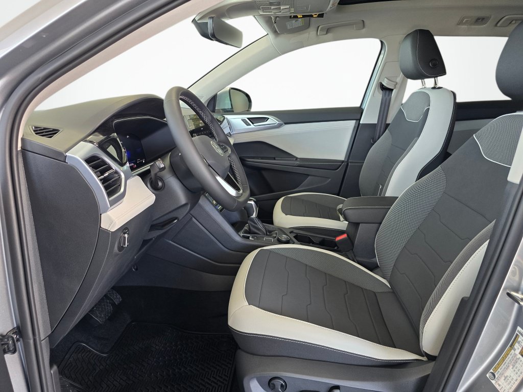 New 2026 Volkswagen Taos SE AWD/4WD image 18