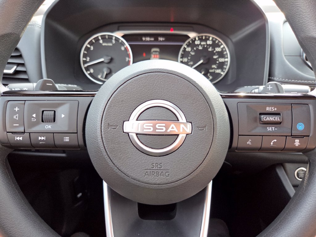 Used 2023 Nissan Rogue SV AWD/4WD image 32