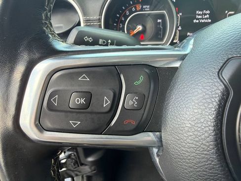 Used 2023 Jeep Gladiator Overland w/ Popular Equipment Package AWD/4WD image 24