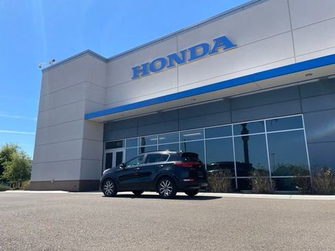 Used 2018 Kia Sportage EX w/ EX Technology Package image 19