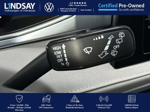 Certified 2025 Volkswagen Taos SE image 21