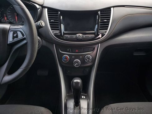 Used 2021 Chevrolet Trax LS w/ Tint and Cruise Package image 15