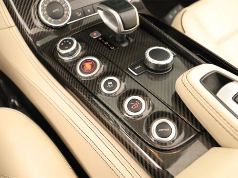 Used 2012 Mercedes-Benz SLS AMG Roadster image 26