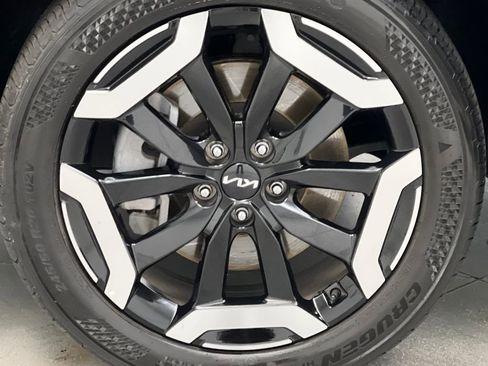 Used 2025 Kia Telluride S image 74